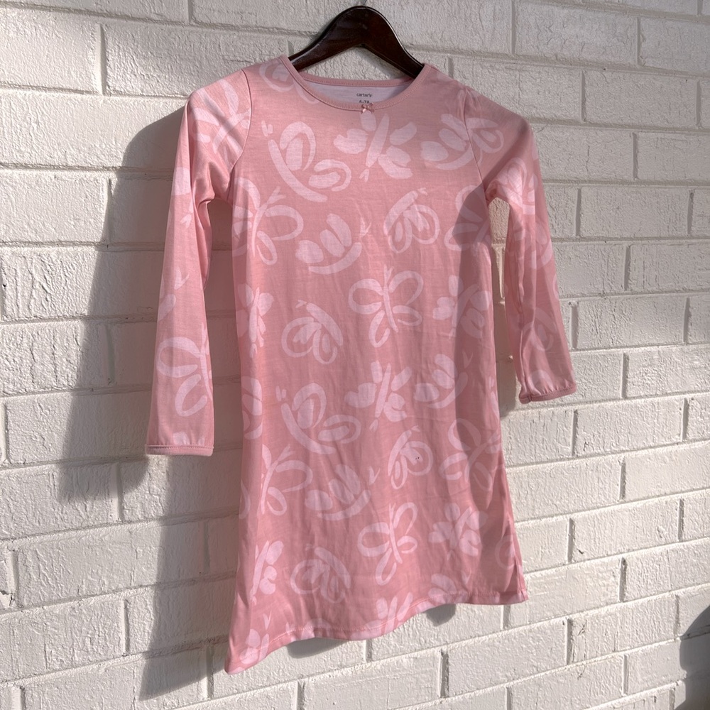 Never worn!!! Carters Nightgown in Pink with Butterflies